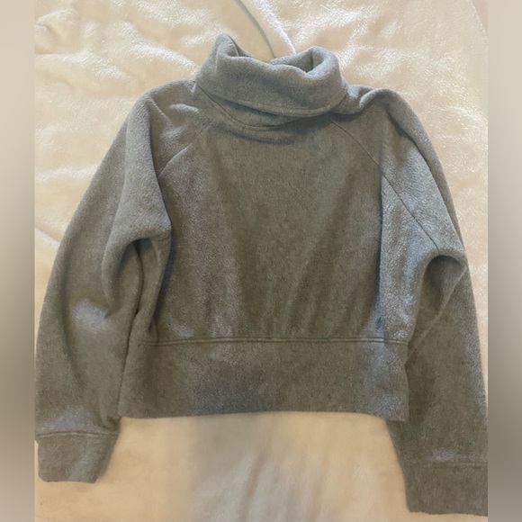 Girls Size 8 Gray fleece crop pullover sweatshirt -Go Warm - Picture 3 of 11